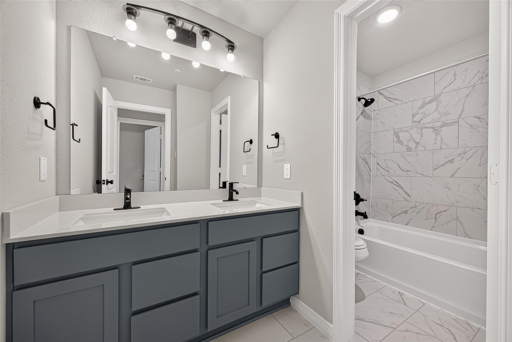 8033 Scanlan Trail - Photo 31