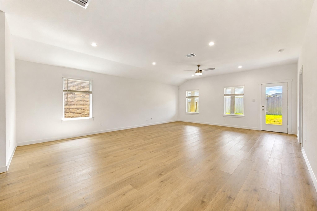 30215 Lone Peak Drive - Photo 11