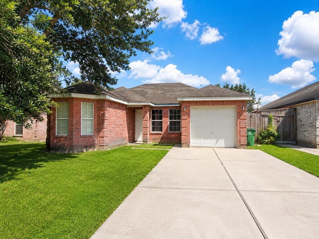 12607 Rio Bravo St - Photo 0