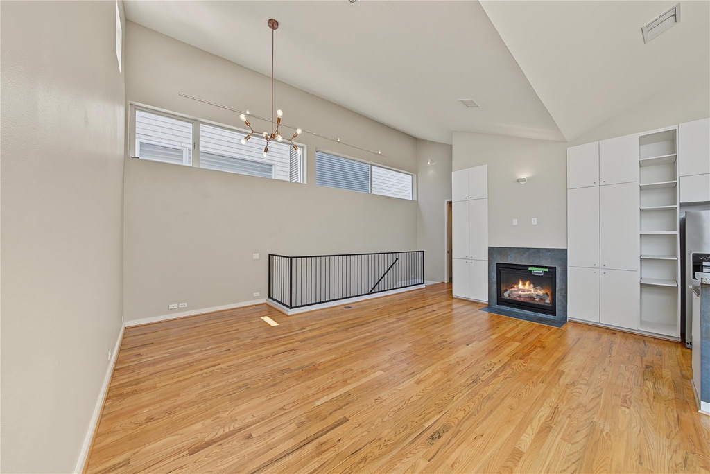 1909 Oakdale Street - Photo 33
