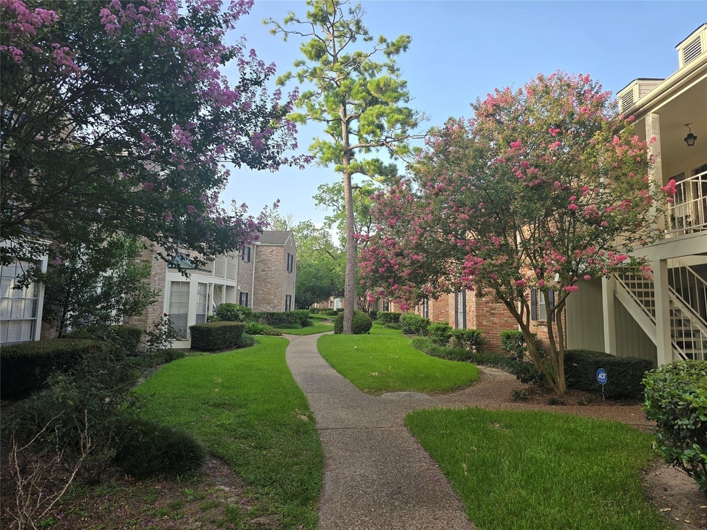12968 Trail Hollow Drive - Photo 0