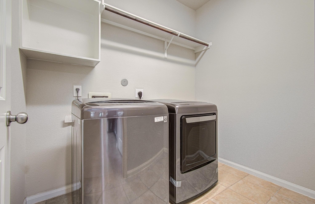 1936 Acaciawood Way - Photo 8
