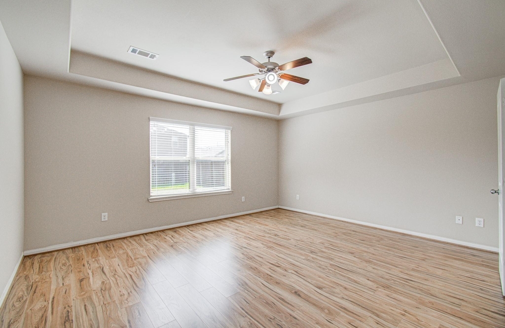 1936 Acaciawood Way - Photo 18