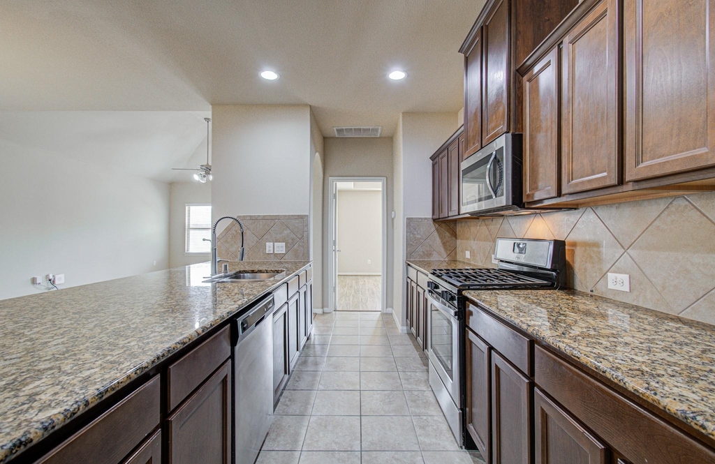 1936 Acaciawood Way - Photo 7