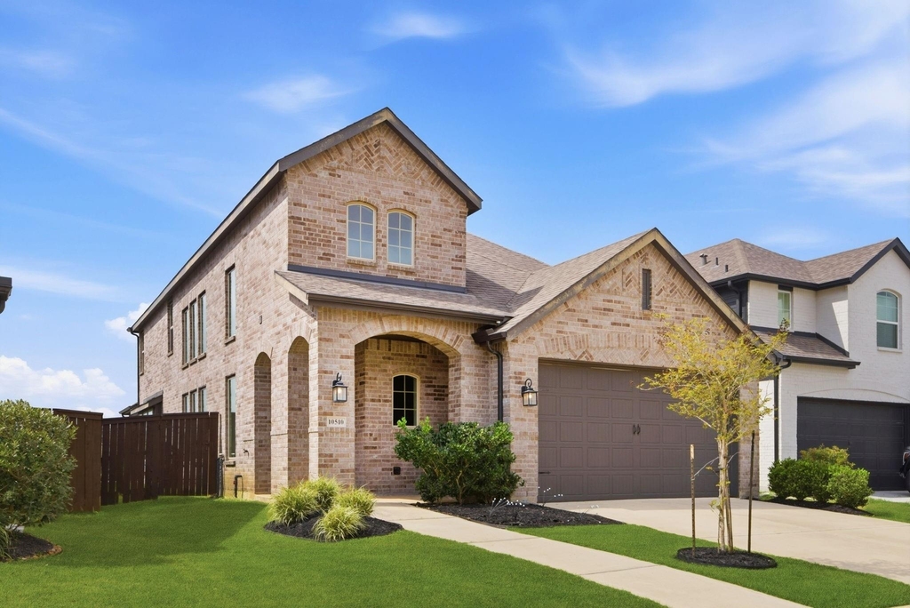 10510 Wagner Street - Photo 0
