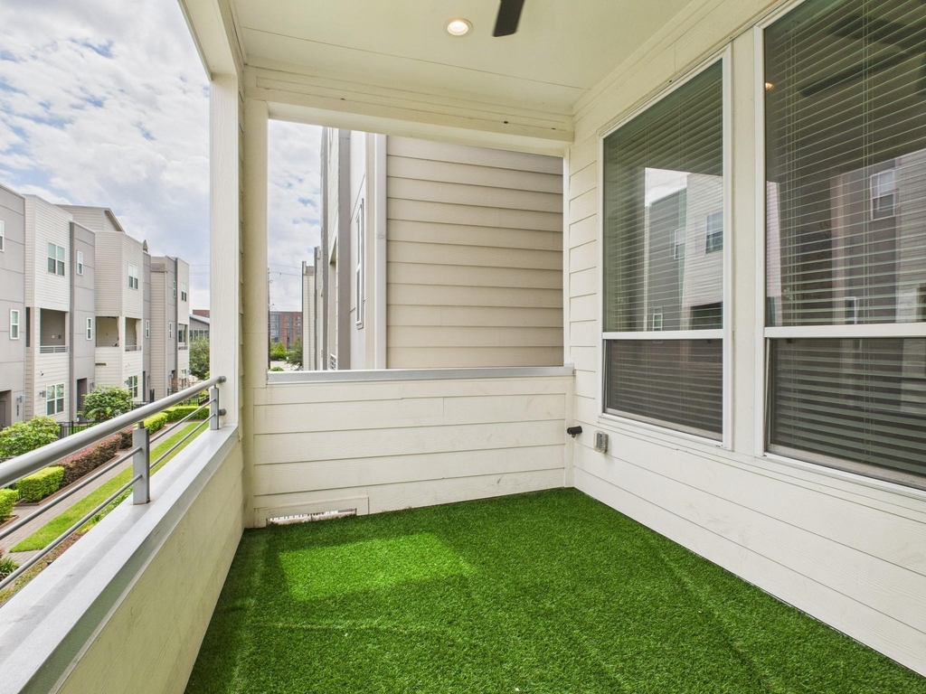 2761 Clinton Drive - Photo 12