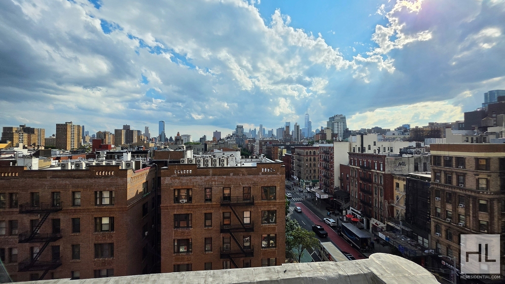 Second Avenue - Photo 9