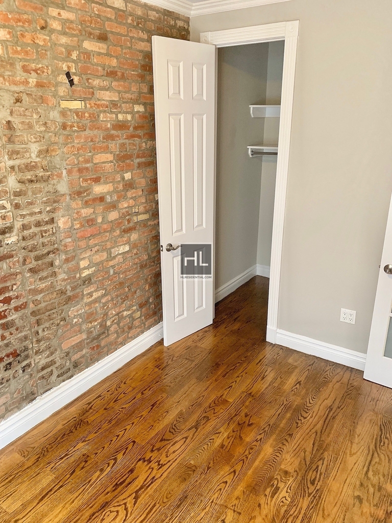 East 13th Street - Photo 5