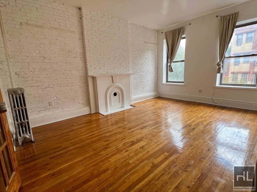 1225 Fulton Street - Photo 2