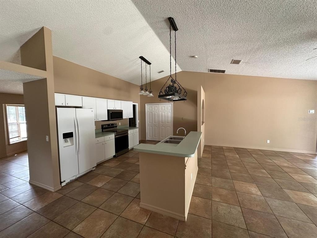 1730 Sumatra Avenue - Photo 4