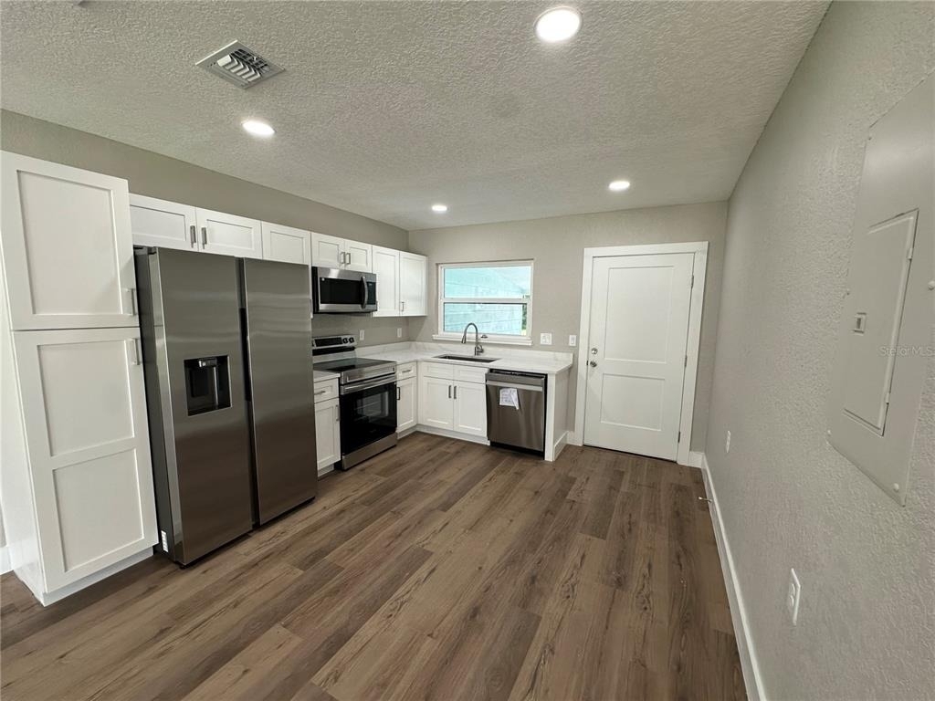 7122 Grevilla Avenue S - Photo 2