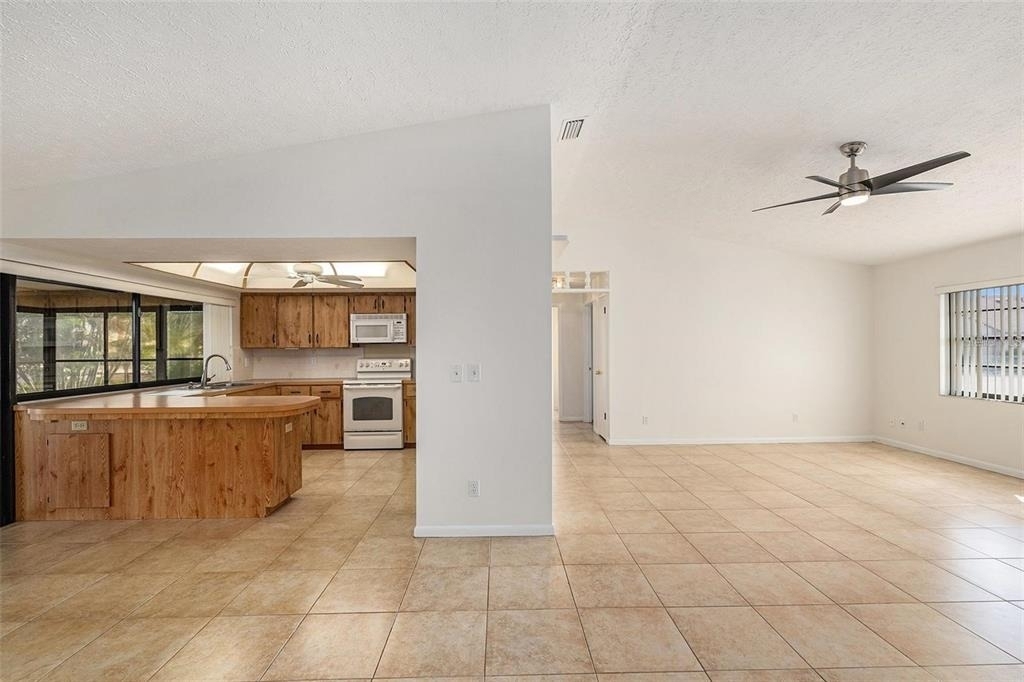 909 Chipaway Drive - Photo 4