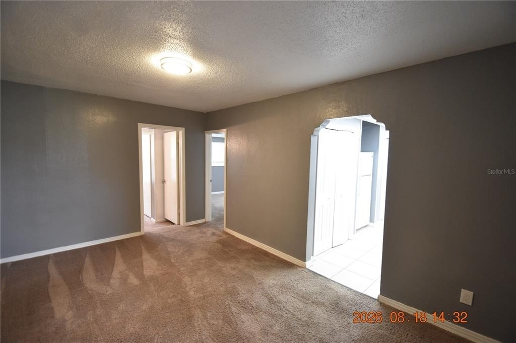 212 N Clearview Avenue - Photo 8