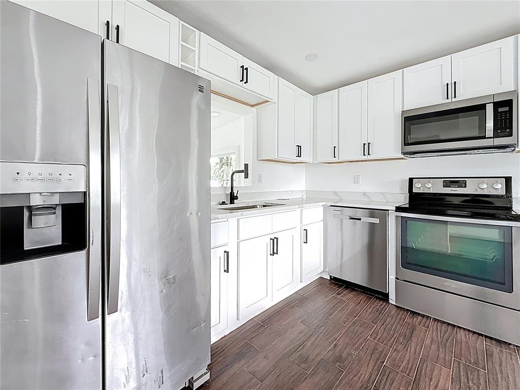 2122 52nd Avenue N - Photo 16