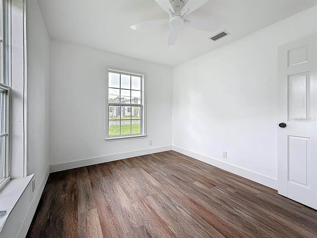 2122 52nd Avenue N - Photo 38