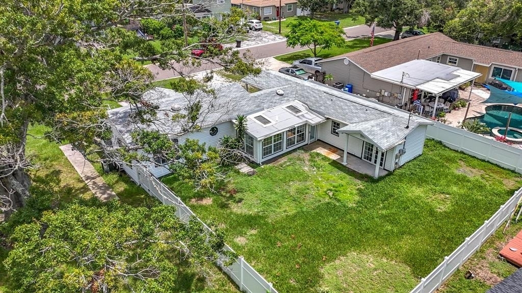 2122 52nd Avenue N - Photo 55