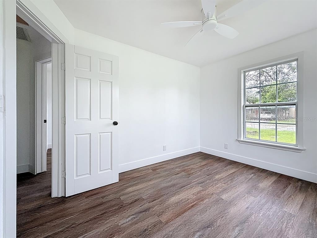 2122 52nd Avenue N - Photo 36