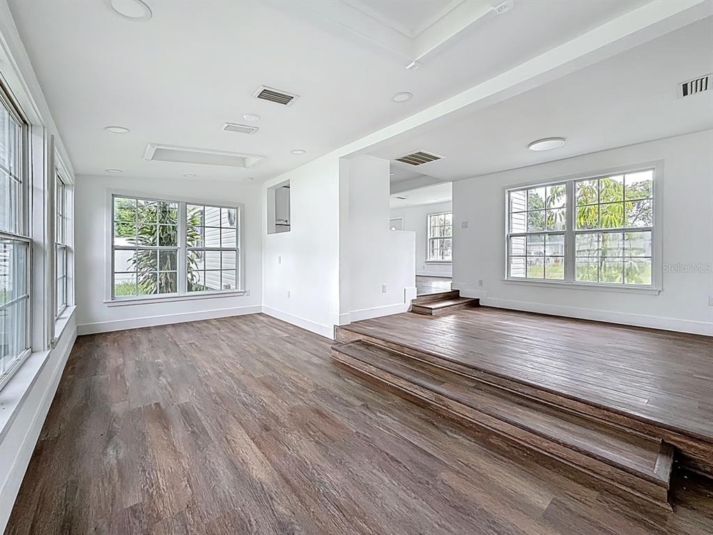 2122 52nd Avenue N - Photo 24