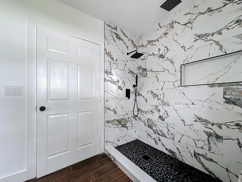 2122 52nd Avenue N - Photo 32