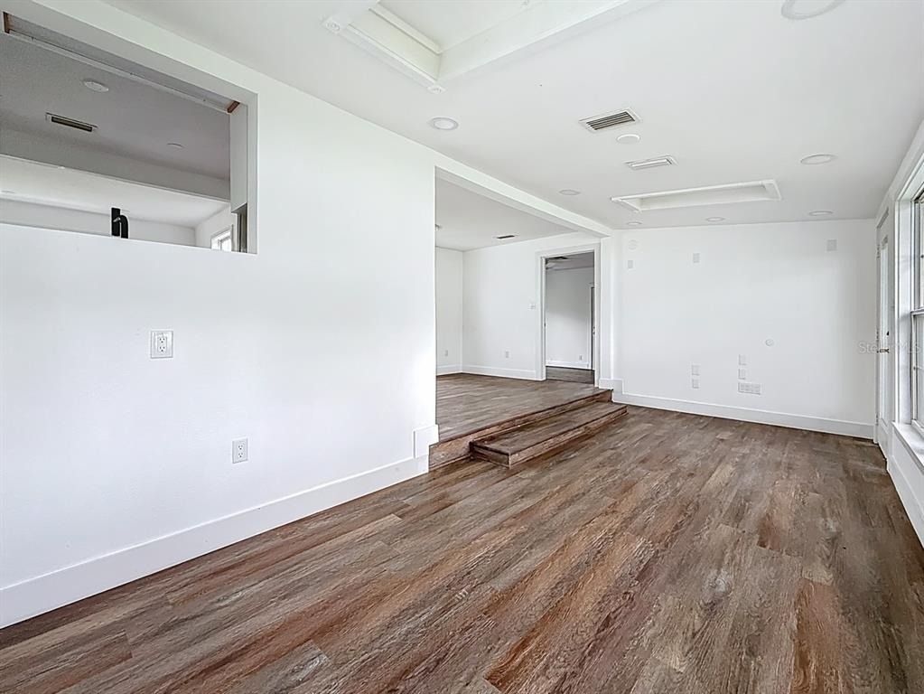 2122 52nd Avenue N - Photo 25