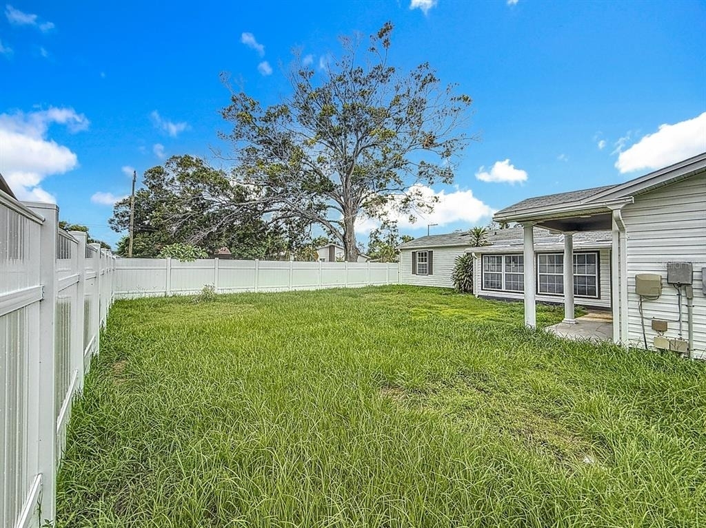 2122 52nd Avenue N - Photo 53