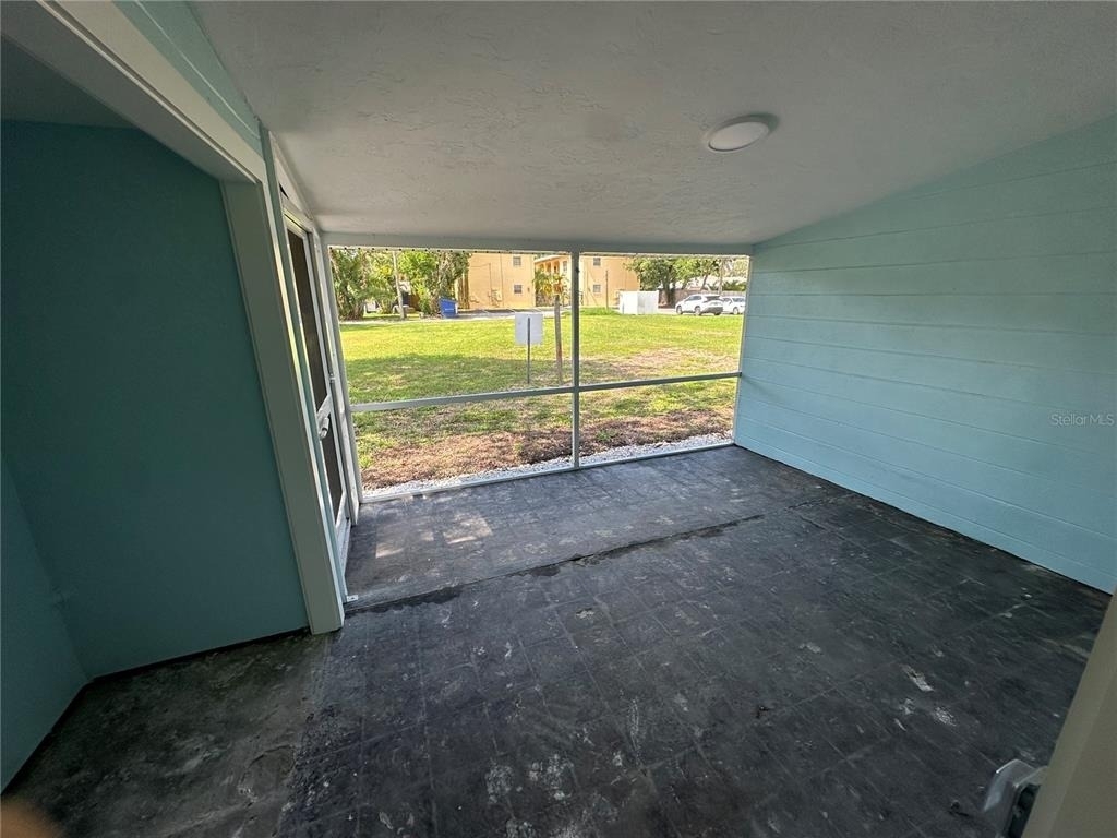7120 Grevilla Avenue S - Photo 7