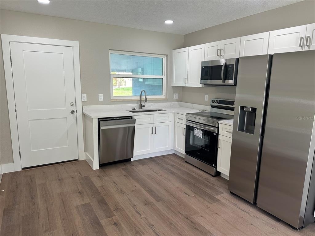 7120 Grevilla Avenue S - Photo 3