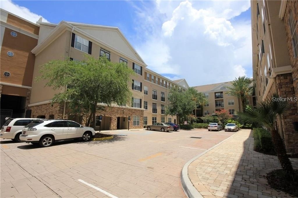 4221 W Spruce Street - Photo 0