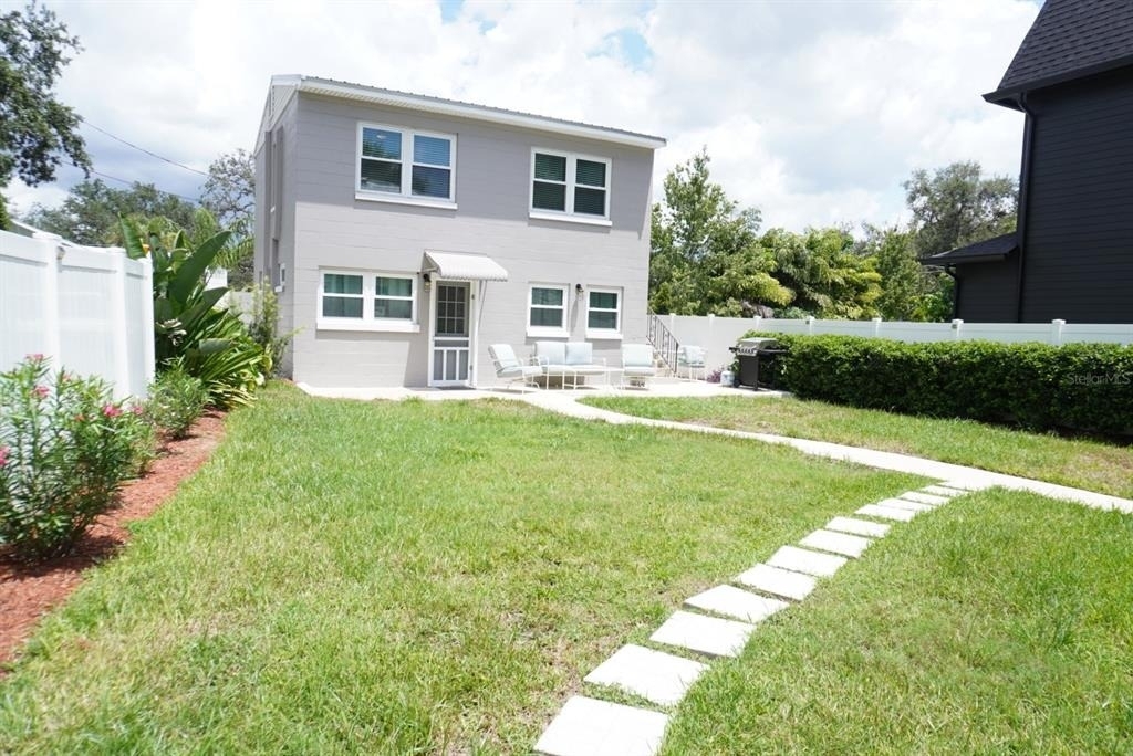 809 W Park Avenue - Photo 0