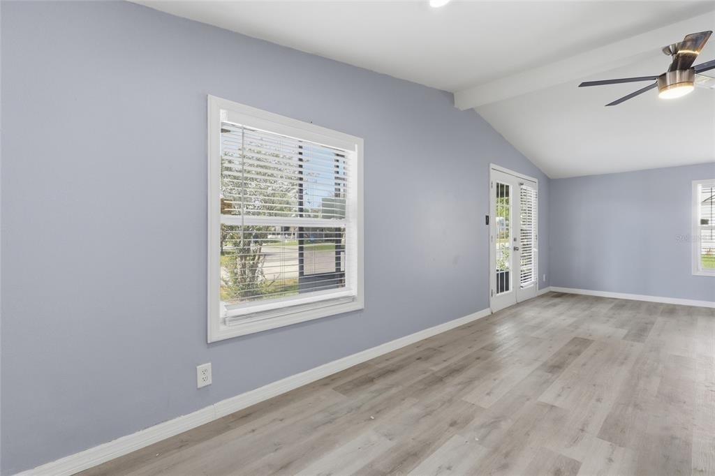 36131 Zinnia Street - Photo 5