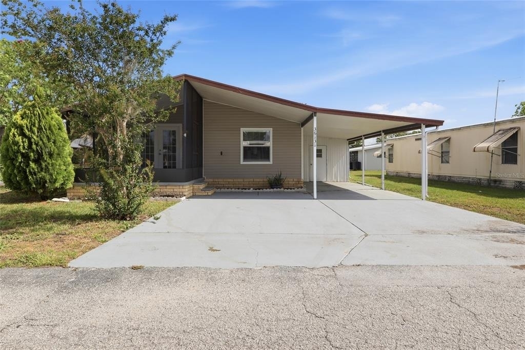 36131 Zinnia Street - Photo 0