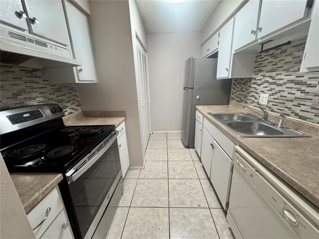 5503 Pokeweed Court - Photo 2