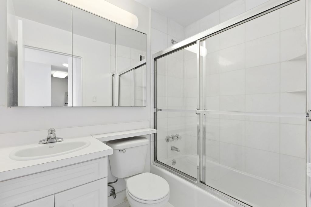 400 East 71st Street - Photo 6