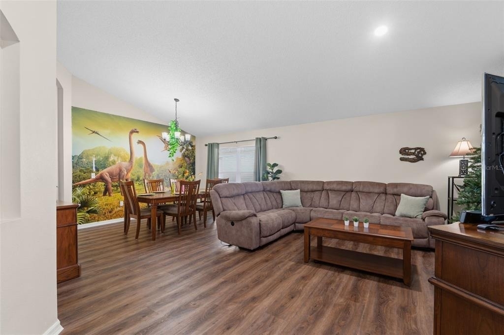 334 Grosvenor Loop - Photo 6