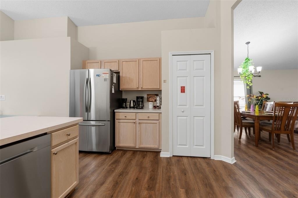 334 Grosvenor Loop - Photo 17