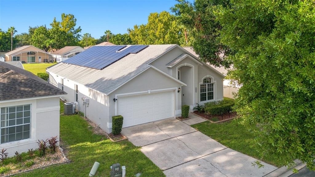 334 Grosvenor Loop - Photo 2