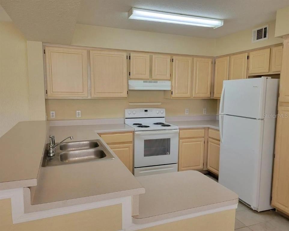 14037 Fairway Island Drive - Photo 6