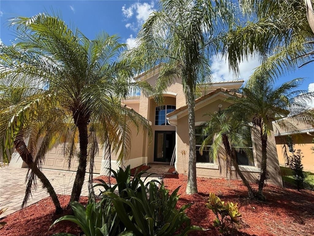 3811 N Eagle Isles Circle - Photo 0