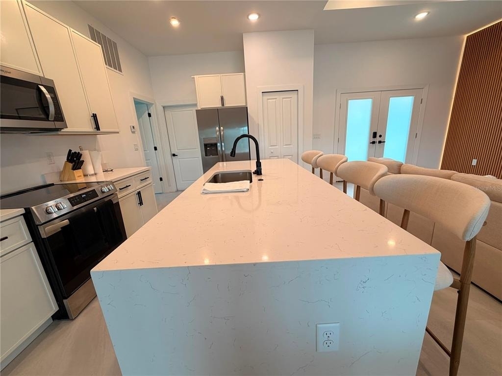 8212 Leafy Way - Photo 11