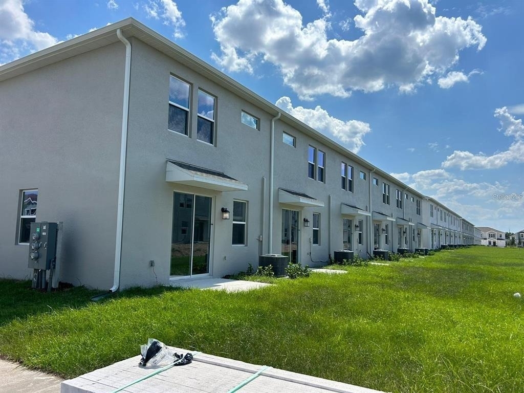 3350 Laurent Loop - Photo 3