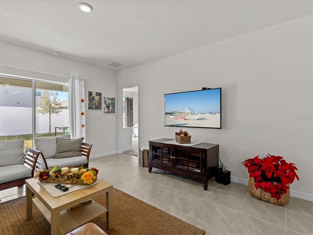 1807 Brisbane Place - Photo 5