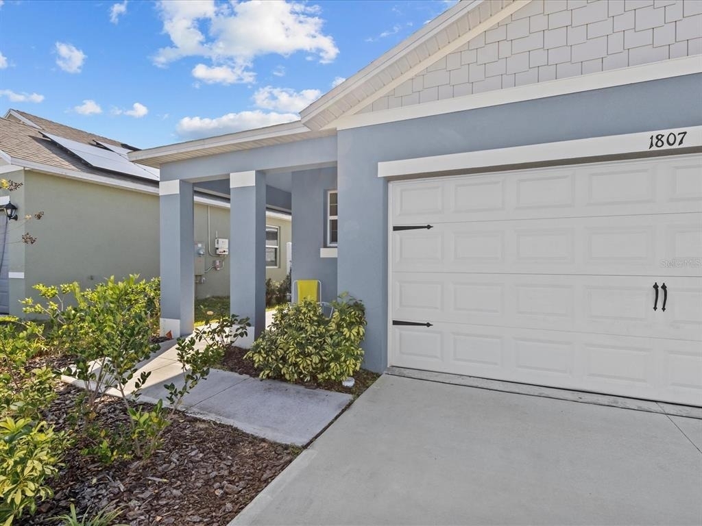 1807 Brisbane Place - Photo 2