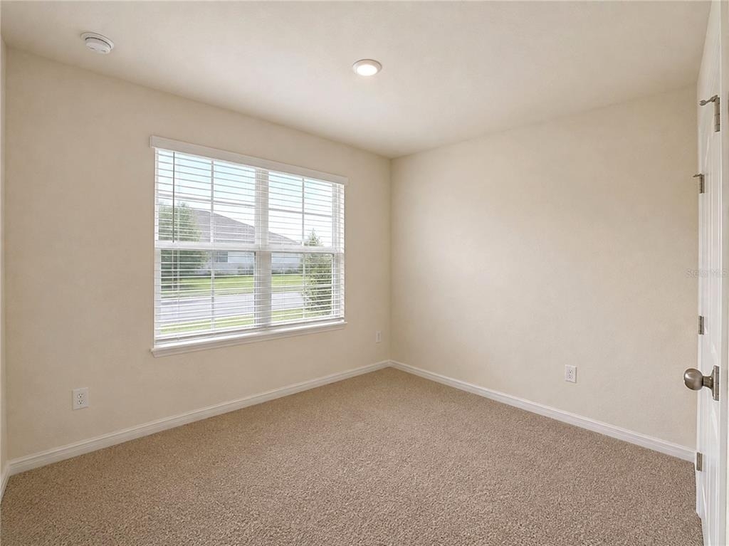 869 Ambleside Drive - Photo 11