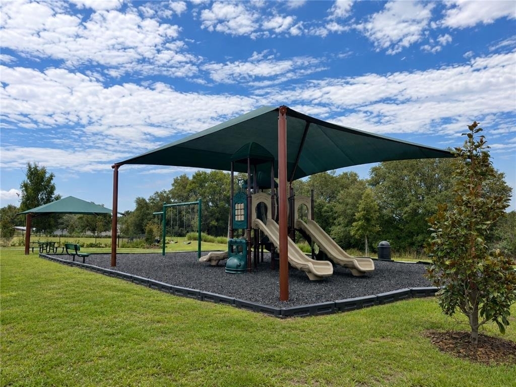 869 Ambleside Drive - Photo 18