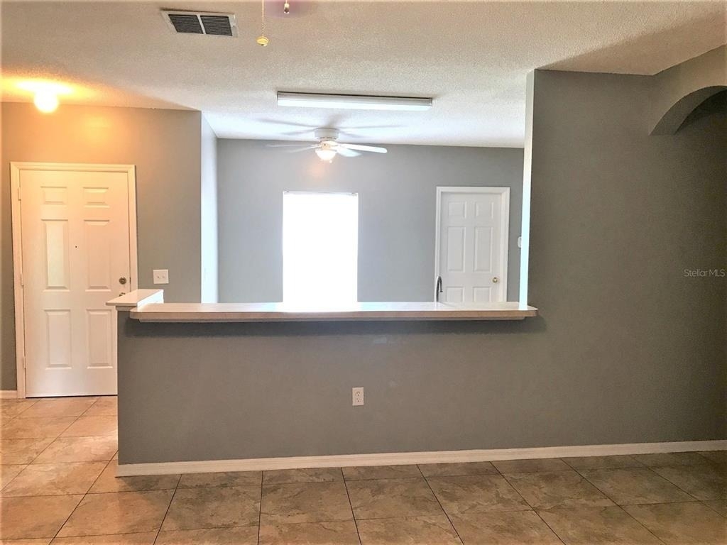 120 Nicholas Court - Photo 4