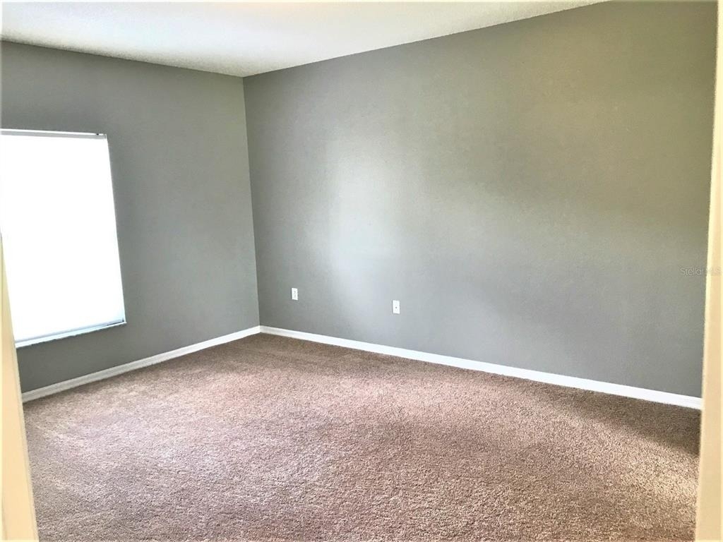 120 Nicholas Court - Photo 5