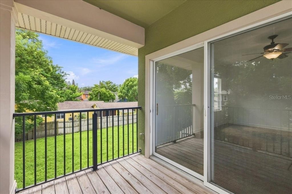 2403 S Shine Avenue - Photo 9