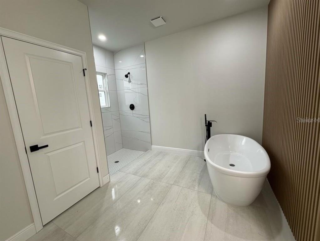 3383 Loveland Boulevard - Photo 5