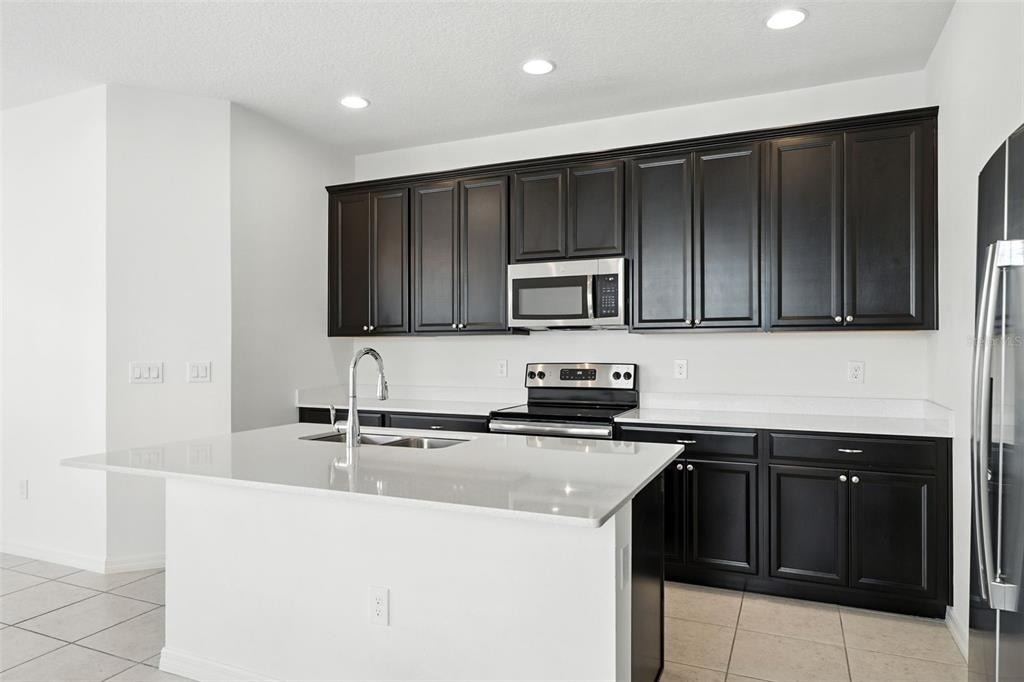 8043 Basilica Lane - Photo 9