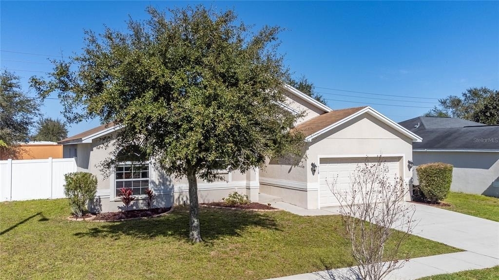 518 Highland Meadows Street - Photo 2